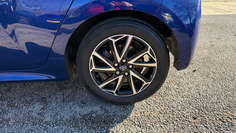 Toyota Yaris 1.5 Hybrid Design 5dr CVT Hybrid Hatchback